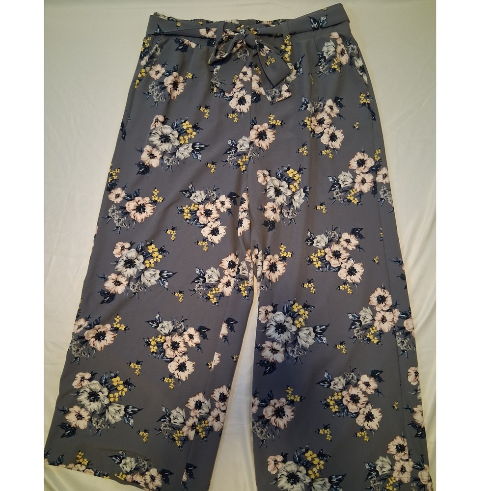 Torrid Womens Plus Size 2 Floral Wide Leg Crop Pants Blue Grey Belted Pockets